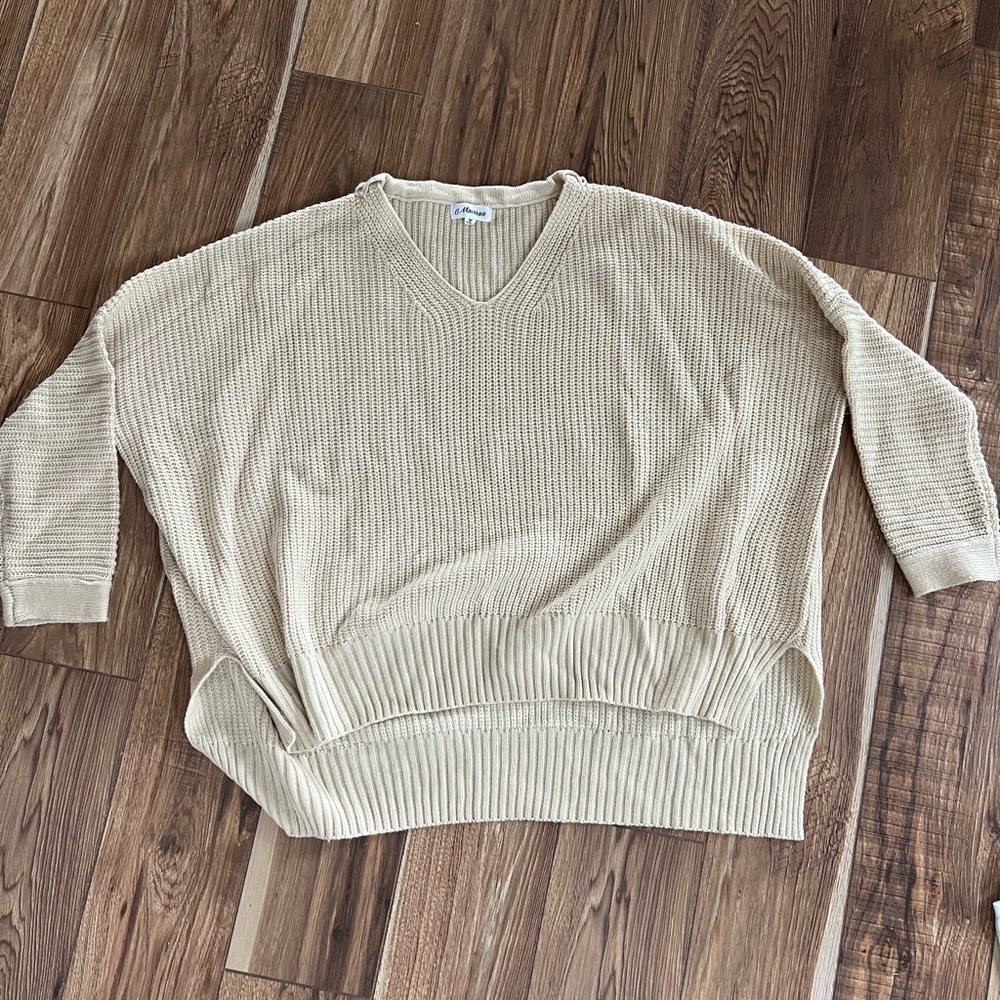 Oversized V-Neck Knit Sweater - Cream - Medium